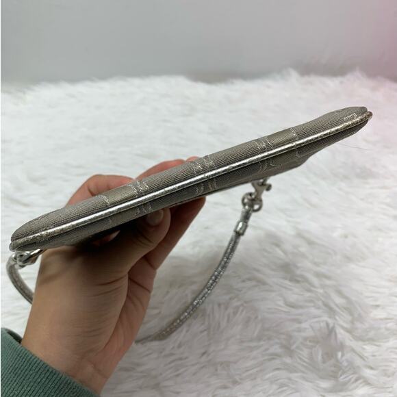 COACH Poppy Wristlet - Picture 3 of 7